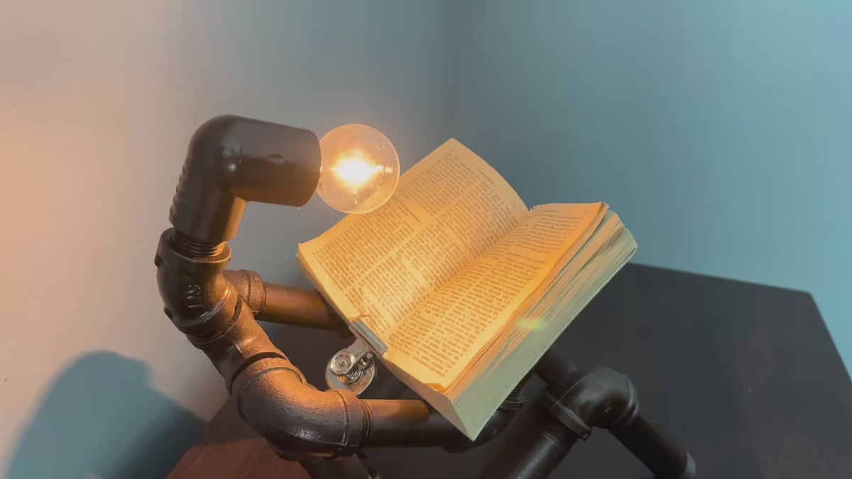 Metal Reading Man Lamp
